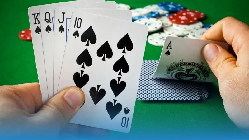 Kích thước chuẩn Poker size và Jumbo index